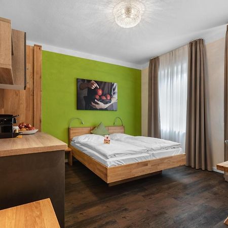 Schieners Hotel & Apfelhof Apartments Wemding Dış mekan fotoğraf