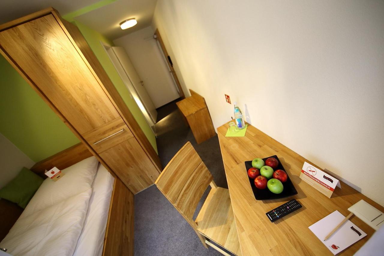 Schieners Hotel & Apfelhof Apartments Wemding Dış mekan fotoğraf