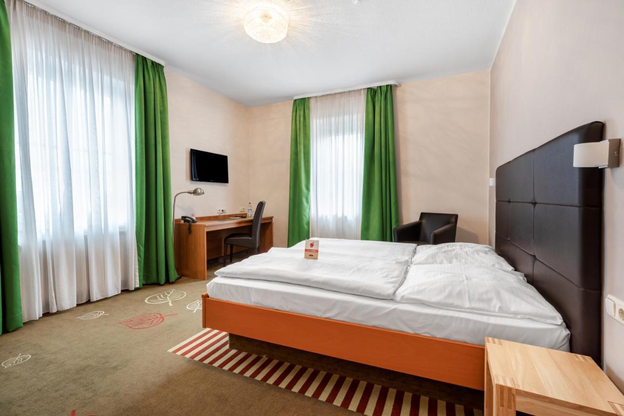 Schieners Hotel & Apfelhof Apartments Wemding Dış mekan fotoğraf